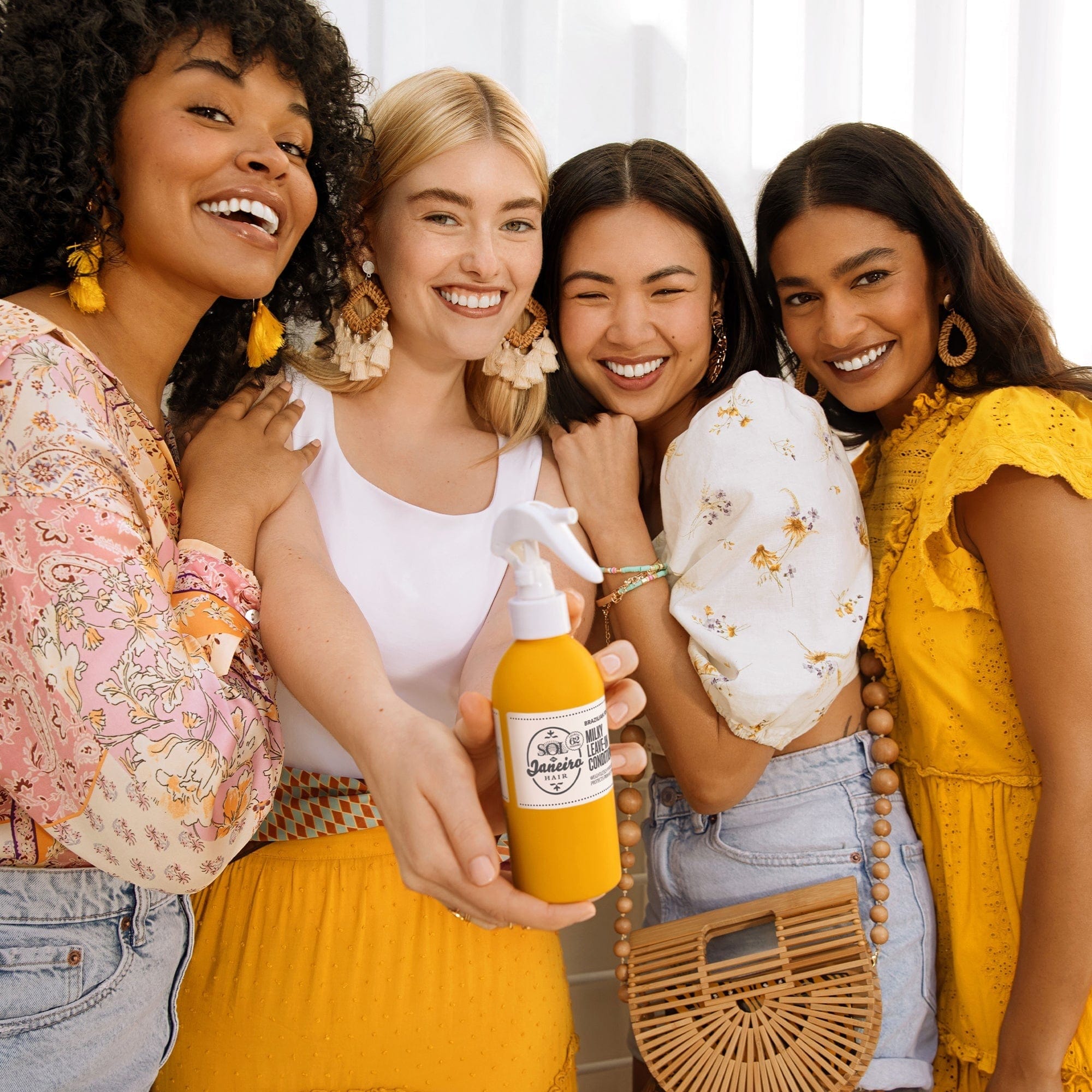 Brazilian_Joia_Milky_leave_in_conditioner_sol_de_janeiro_10-1.jpg